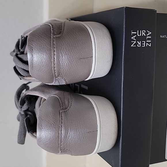 EUC Naturalizer Women's Morrison Grey Shoes Size 8 - Picture 9 of 14